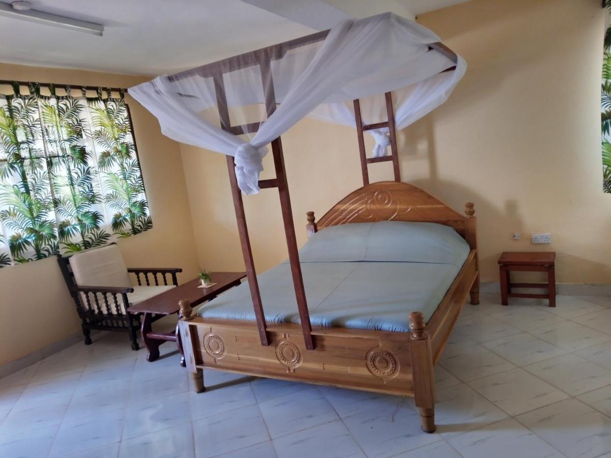 Armaan Guest House Diani Beach Exterior foto