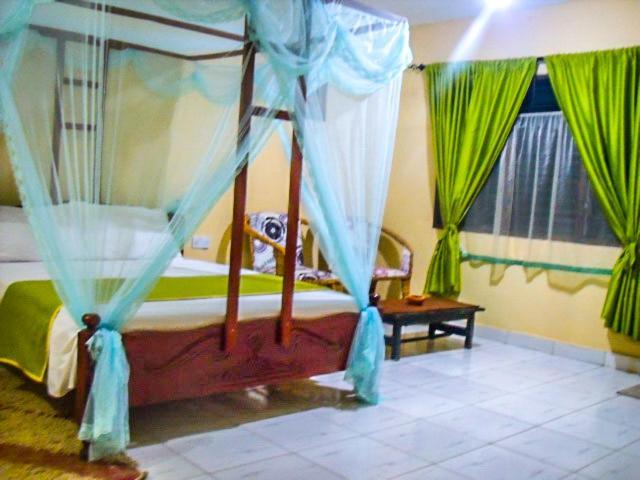 Armaan Guest House Diani Beach Exterior foto